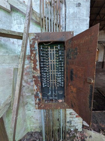 pxl_20260424_221958722.jpg